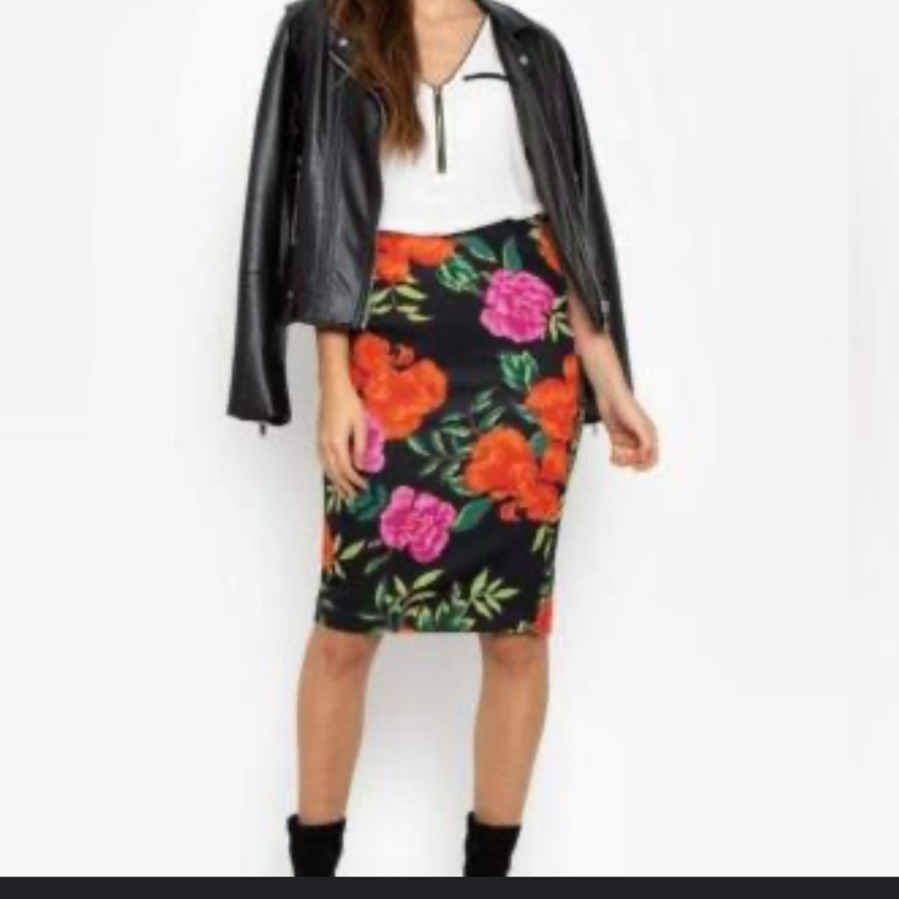 Express hi waisted floral pencil skirt